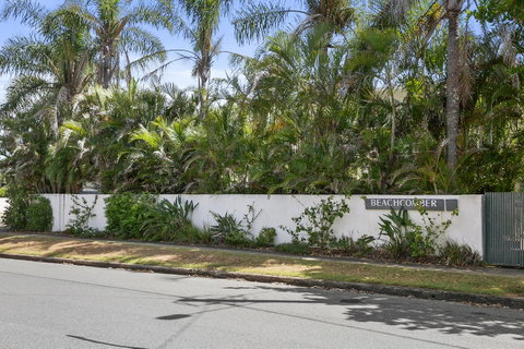 Beachcomber Peregian Beach - Accommodation VIC 8
