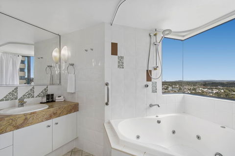 Mantra Mooloolaba Beach - Accommodation VIC 24