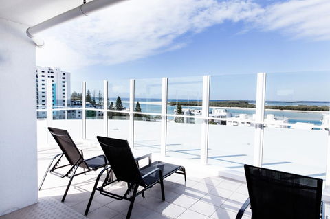 Ocean Views Resort Caloundra - Accommodation VIC 6