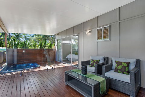 Pandanus Spa Cottage - Accommodation VIC 2