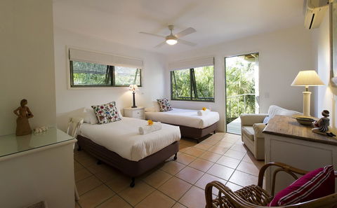 The Retreat Beach Houses - Accommodation VIC 10