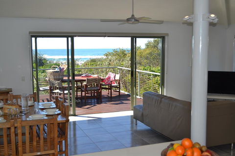 The Retreat Beach Houses - Accommodation VIC 7