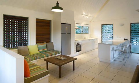 The Retreat Beach Houses - Accommodation VIC 9