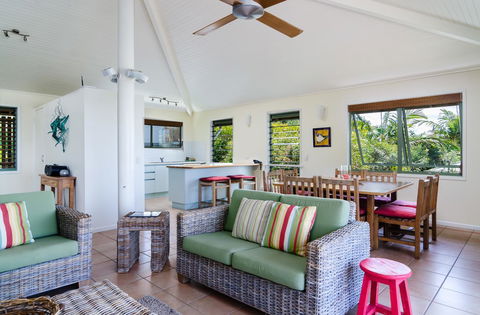 The Retreat Beach Houses - Accommodation VIC 20