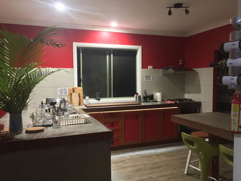 KiteSurf 1770 Beach House - Accommodation VIC 9