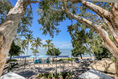 Paradise On The Beach Resort - Accommodation VIC 11