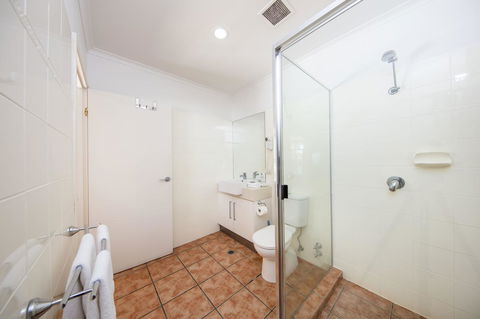 Paradise On The Beach Resort - Accommodation VIC 18