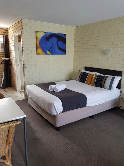 Twin Pines Motel - Accommodation VIC 21