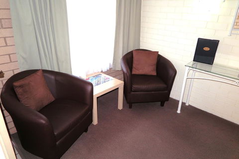 Twin Pines Motel - Accommodation VIC 24