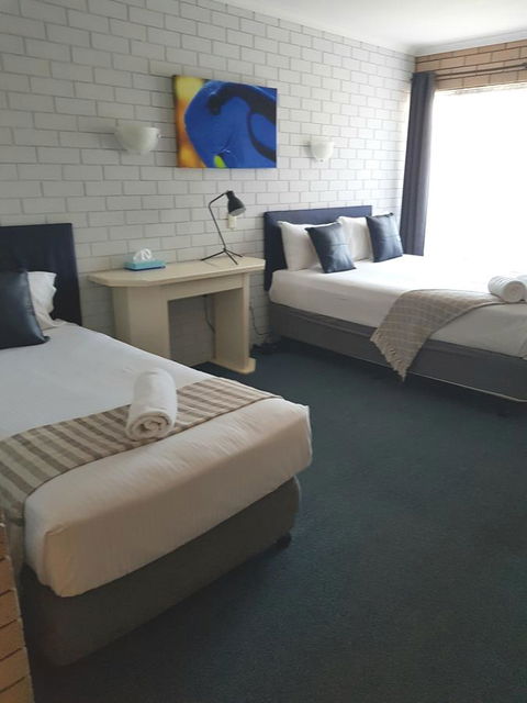 Twin Pines Motel - Accommodation VIC 13
