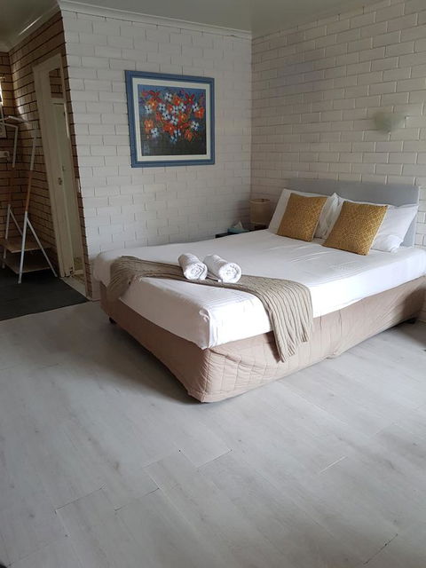 Twin Pines Motel - Accommodation VIC 5