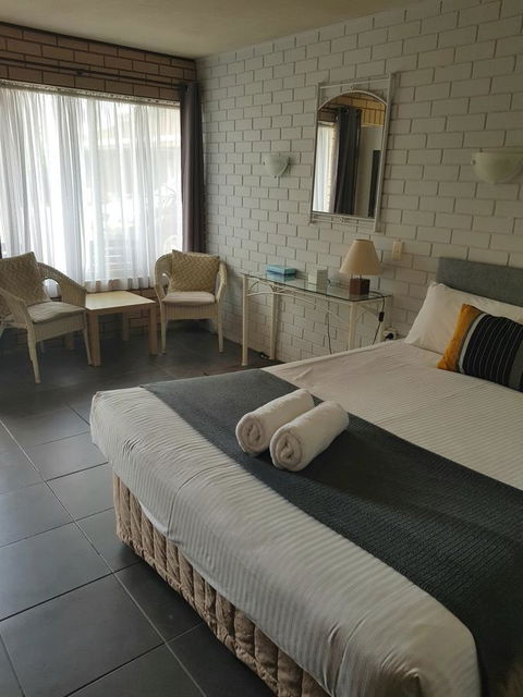 Twin Pines Motel - Accommodation VIC 17