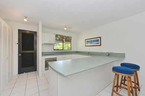 Seascape Holidays At Beachfront Terraces - Accommodation VIC 15