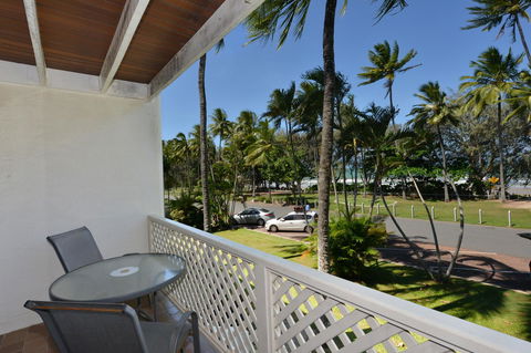 Seascape Holidays At Beachfront Terraces - Accommodation VIC 13