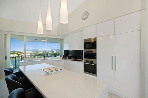 Mariners North Holiday Apartments - Accommodation VIC 41