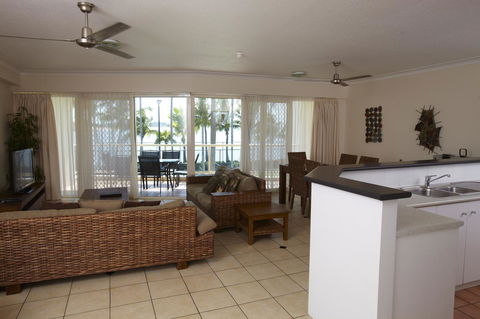 Mariners North Holiday Apartments - Accommodation VIC 31