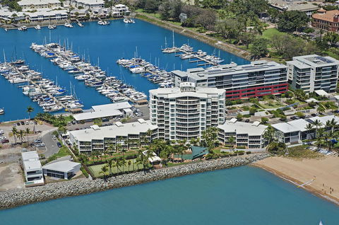 Mariners North Holiday Apartments - Accommodation VIC 20