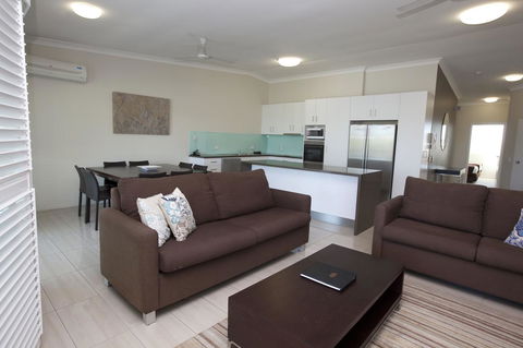 Mariners North Holiday Apartments - Accommodation VIC 37
