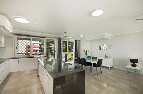 Mariners North Holiday Apartments - Accommodation VIC 29