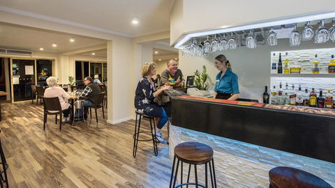 The Beach Motel Hervey Bay - Accommodation VIC 19