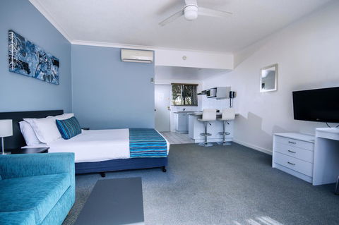 The Beach Motel Hervey Bay - Accommodation VIC 9