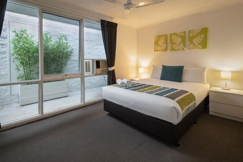The Beach Motel Hervey Bay - Accommodation VIC 1