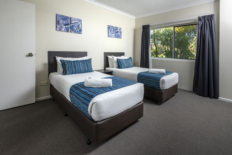 The Beach Motel Hervey Bay - Accommodation VIC 28
