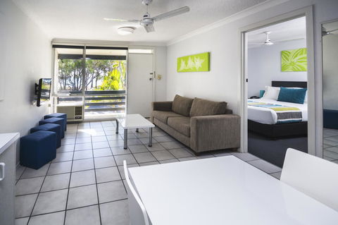 The Beach Motel Hervey Bay - Accommodation VIC 35