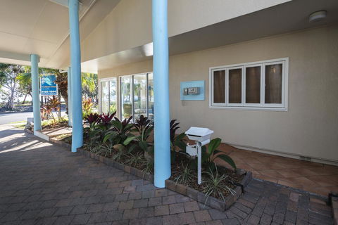 The Beach Motel Hervey Bay - Accommodation VIC 38