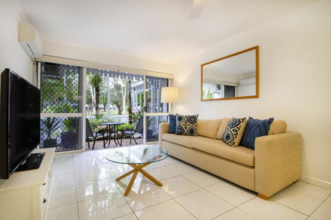 The White House Port Douglas - Accommodation VIC 15