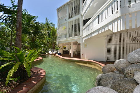 The White House Port Douglas - Accommodation VIC 18
