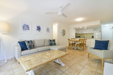 The White House Port Douglas - Accommodation VIC 28