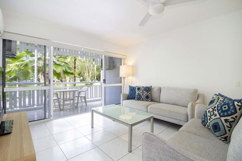 The White House Port Douglas - Accommodation VIC 27