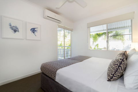 The White House Port Douglas - Accommodation VIC 36