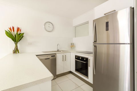 The White House Port Douglas - Accommodation VIC 11