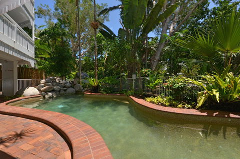 The White House Port Douglas - Accommodation VIC 17