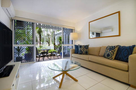 The White House Port Douglas - Accommodation VIC 3