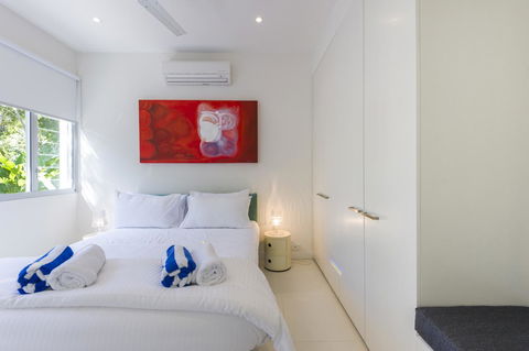 Pool Resort Port Douglas - Accommodation VIC 22