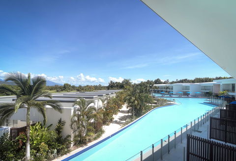 Pool Resort Port Douglas - Accommodation VIC 11