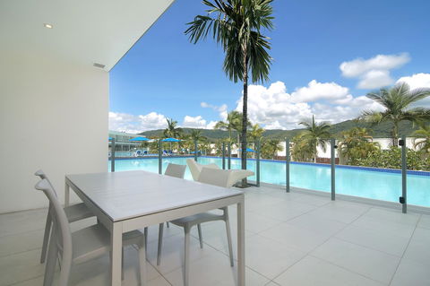 Pool Resort Port Douglas - Accommodation VIC 31