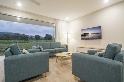 Pool Resort Port Douglas - Accommodation VIC 38