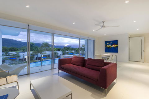 Pool Resort Port Douglas - Accommodation VIC 17