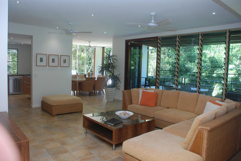 Sanctuary Palm Cove - Accommodation VIC 33