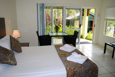 The Port Douglas Queenslander - Accommodation VIC 42