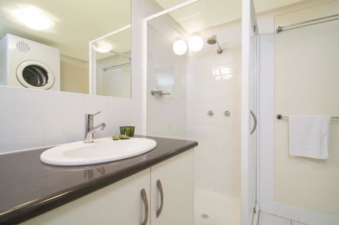 The Port Douglas Queenslander - Accommodation VIC 10