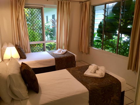 The Port Douglas Queenslander - Accommodation VIC 2