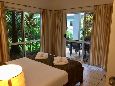 The Port Douglas Queenslander - Accommodation VIC 4