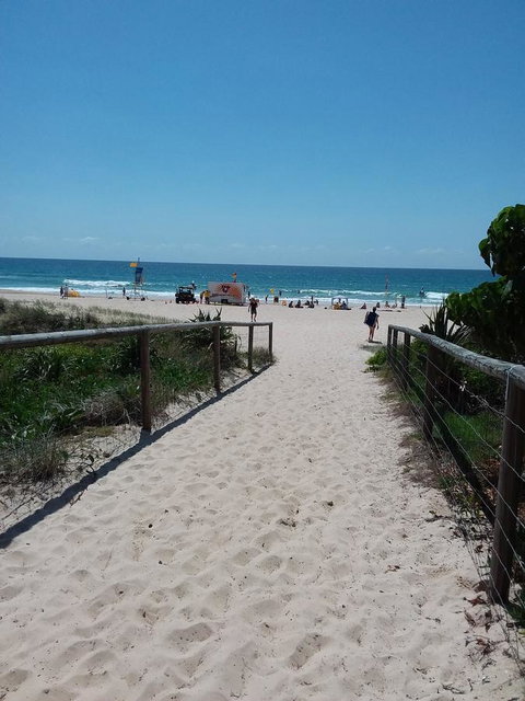 Surfers Chalet - Accommodation VIC 5