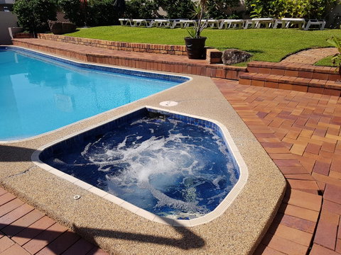 Surfers Chalet - Accommodation VIC 26
