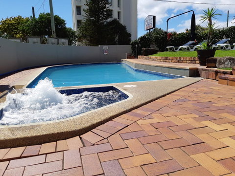 Surfers Chalet - Accommodation VIC 3